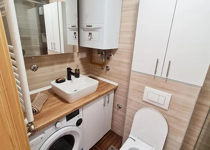 Sebilj - Free Garage Parking *