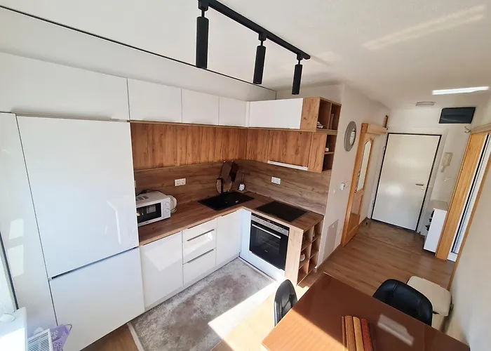 Sebilj - Free Garage Parking Apartman